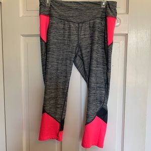 Size large yoga pants